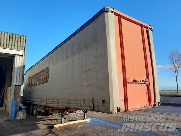 Renders 12.27E Semi remorque à rideaux coulissants (PLSC)