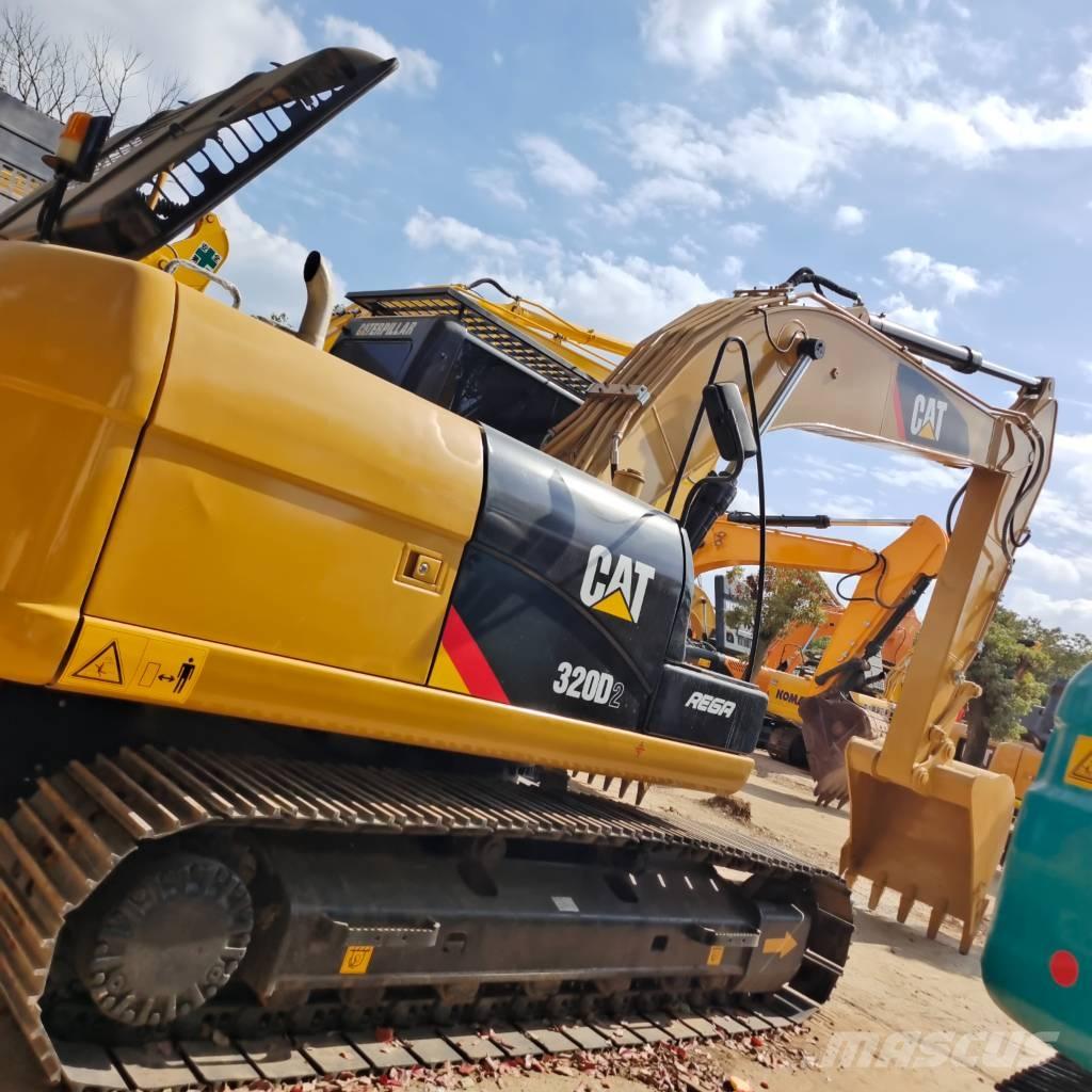 CAT 320D2 Pelle spéciale