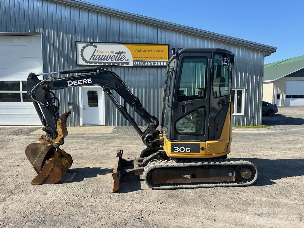 John Deere 30G Mini pelle < 7t