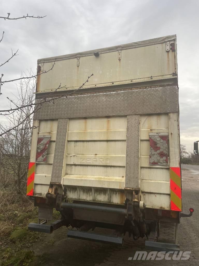 MAN TGM 15.250 Camion Fourgon