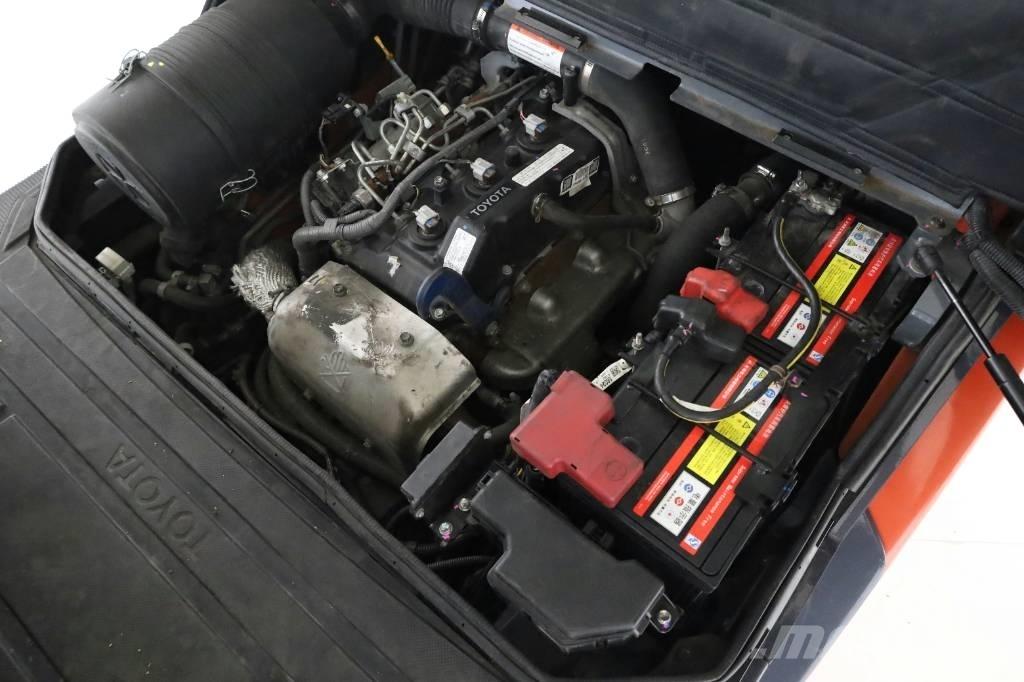 Toyota 40-8 FD45 N Chariots diesel