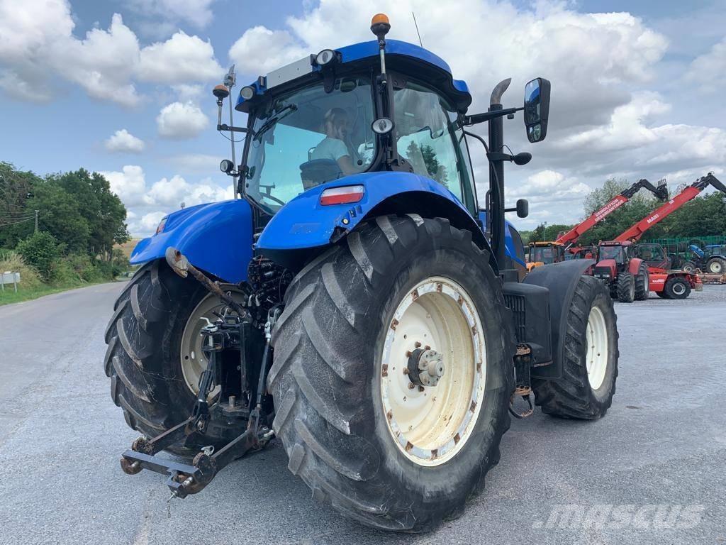 New Holland T 7.210 Tracteur