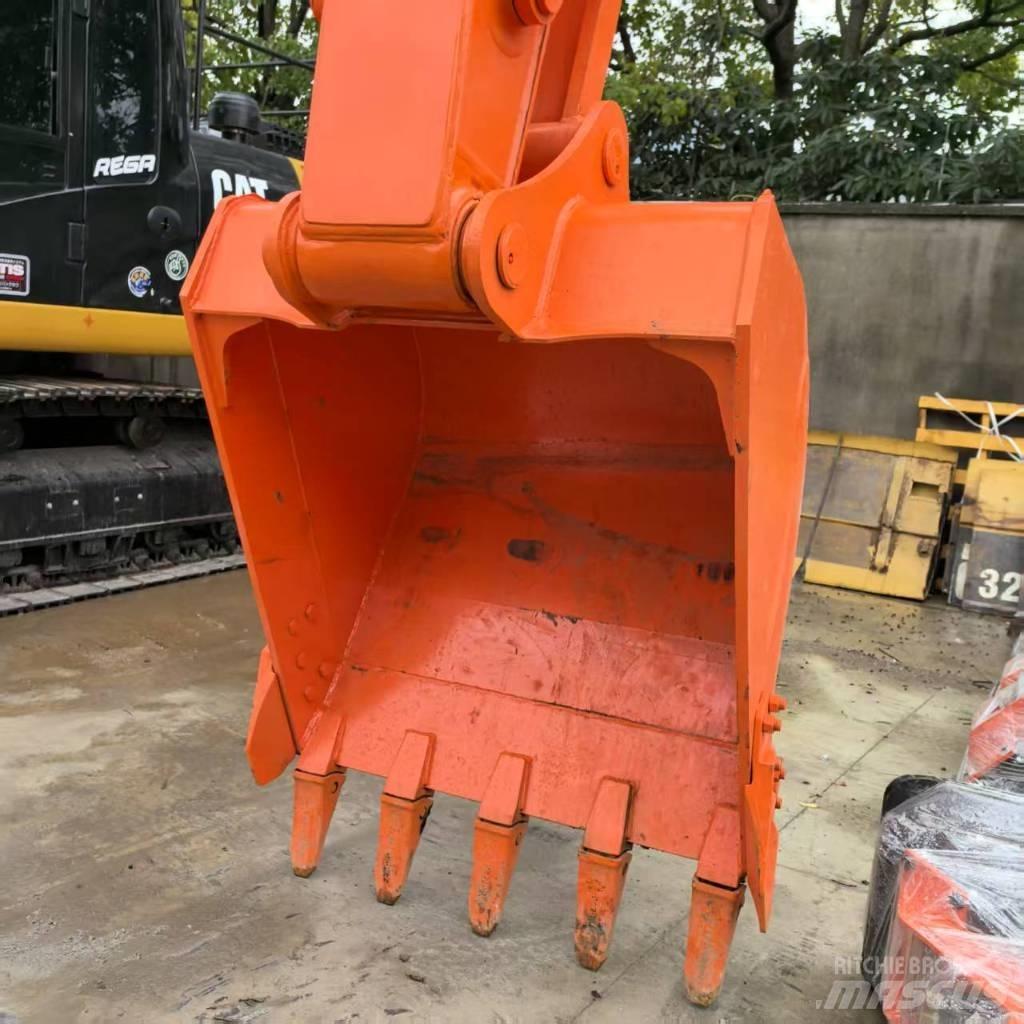 Hitachi ZX 200-3 G Pelle sur chenilles