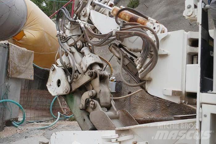 Schaeff ITC312 Foreuse de surface