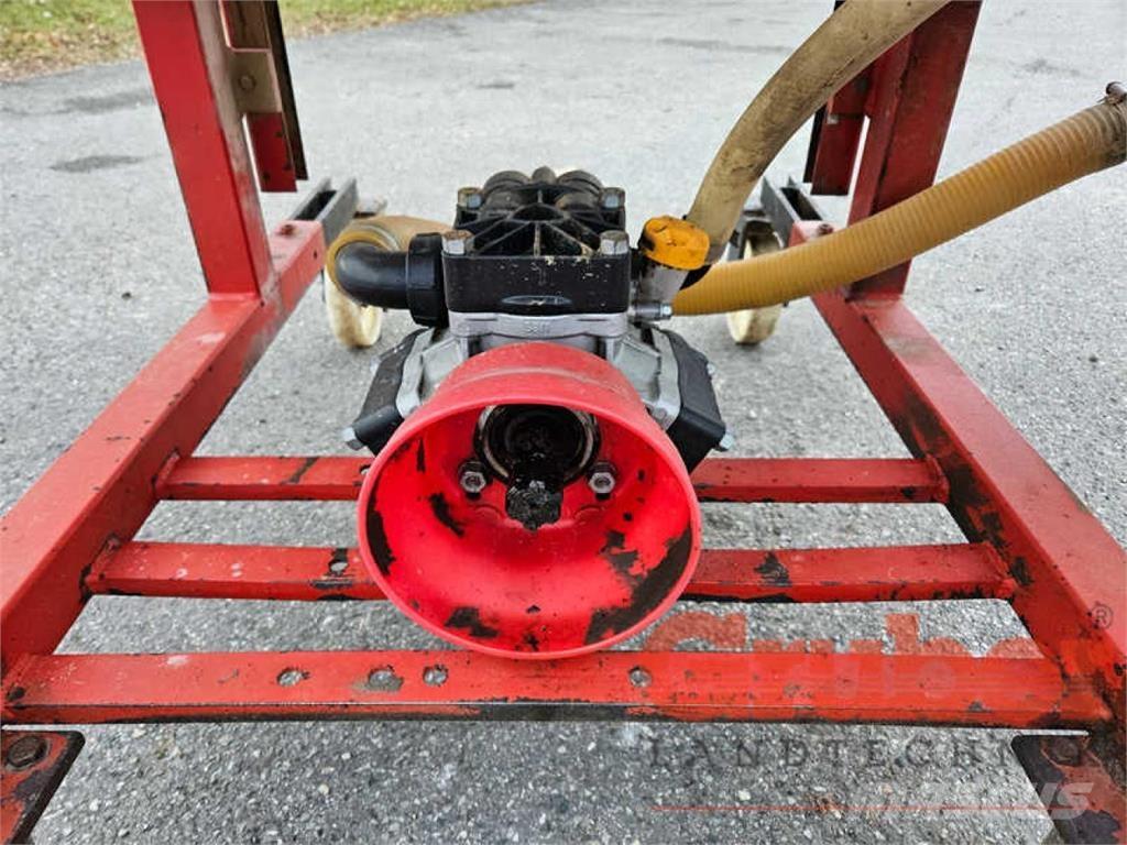 Schmotzer 800 l Pulvérisateurs traînés