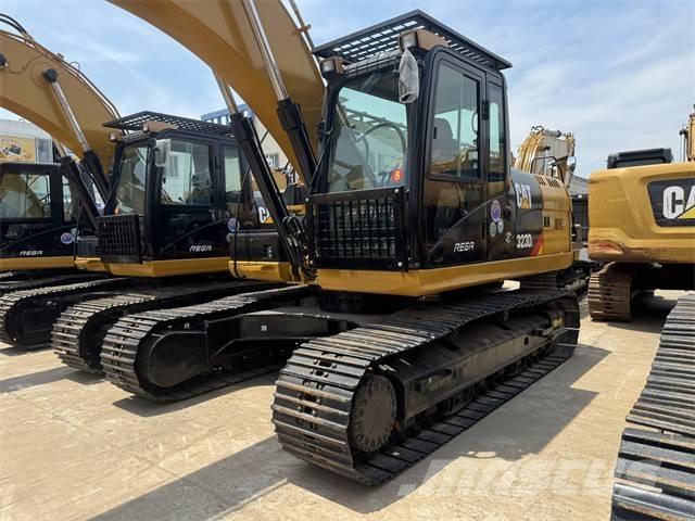 CAT 323 D L Pelle sur chenilles