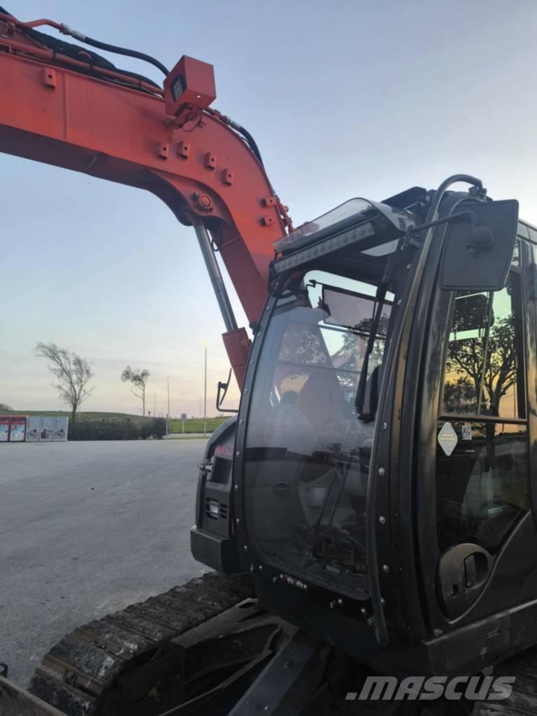 Hitachi ZX 85 US-5 Mini pelle 7t-12t