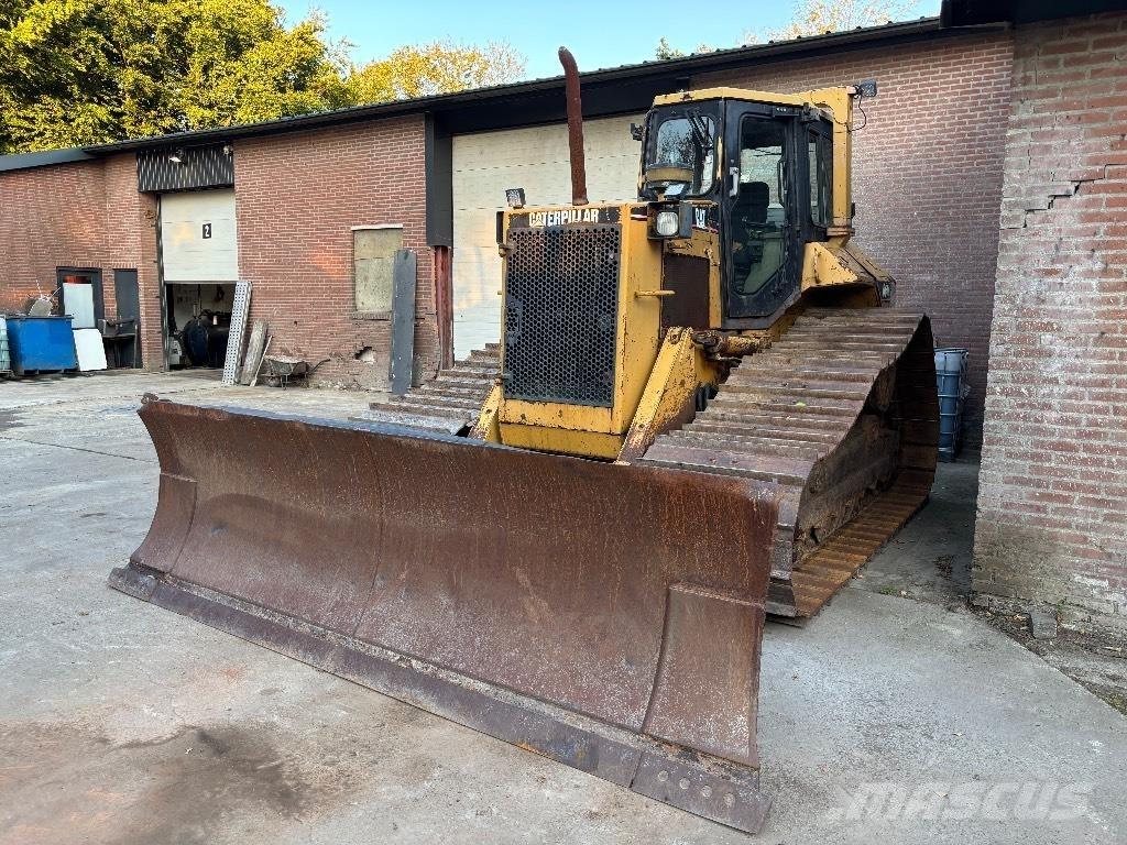 CAT D 6 M LGP Bouteurs sur chenilles