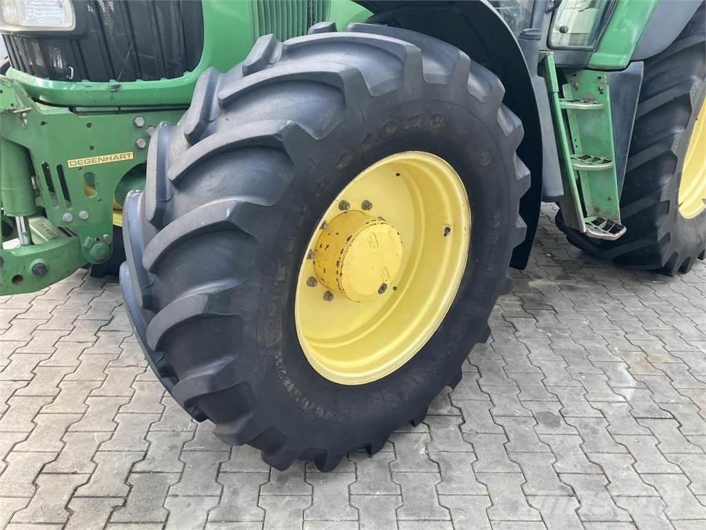 John Deere 6820 Tracteur