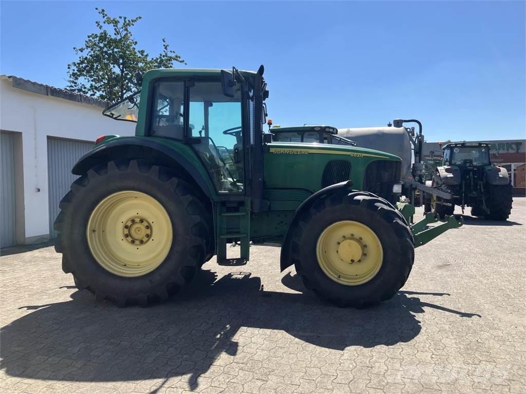 John Deere 6820 Tracteur