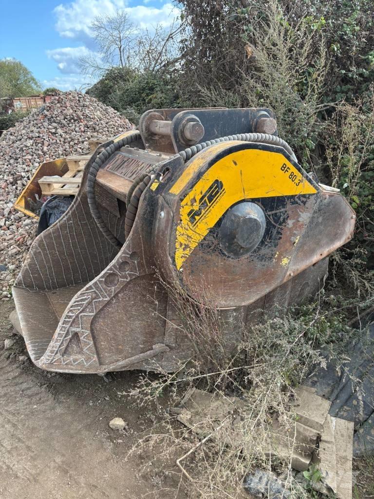 MB Crusher BF 80.3 Concasseur