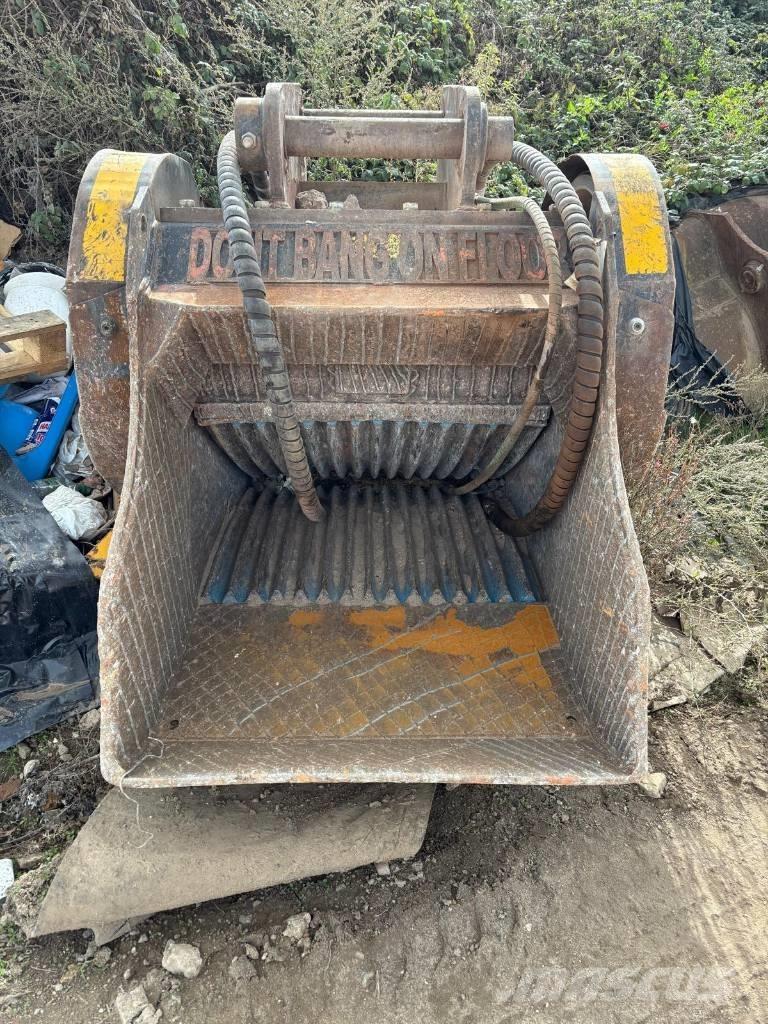 MB Crusher BF 80.3 Concasseur