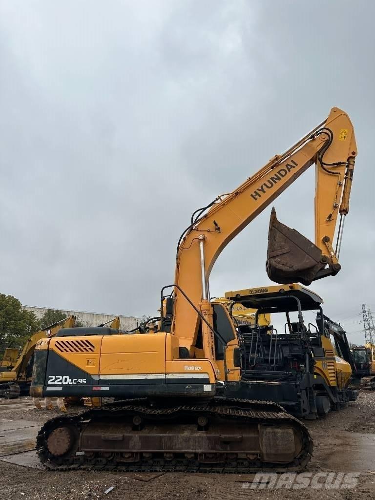 Hyundai 220LC-9S Pelle sur chenilles