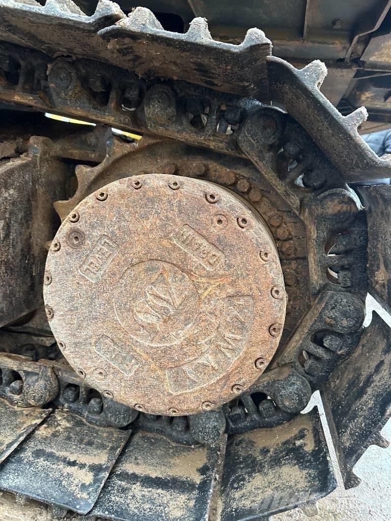 Hyundai 220LC-9S Pelle sur chenilles