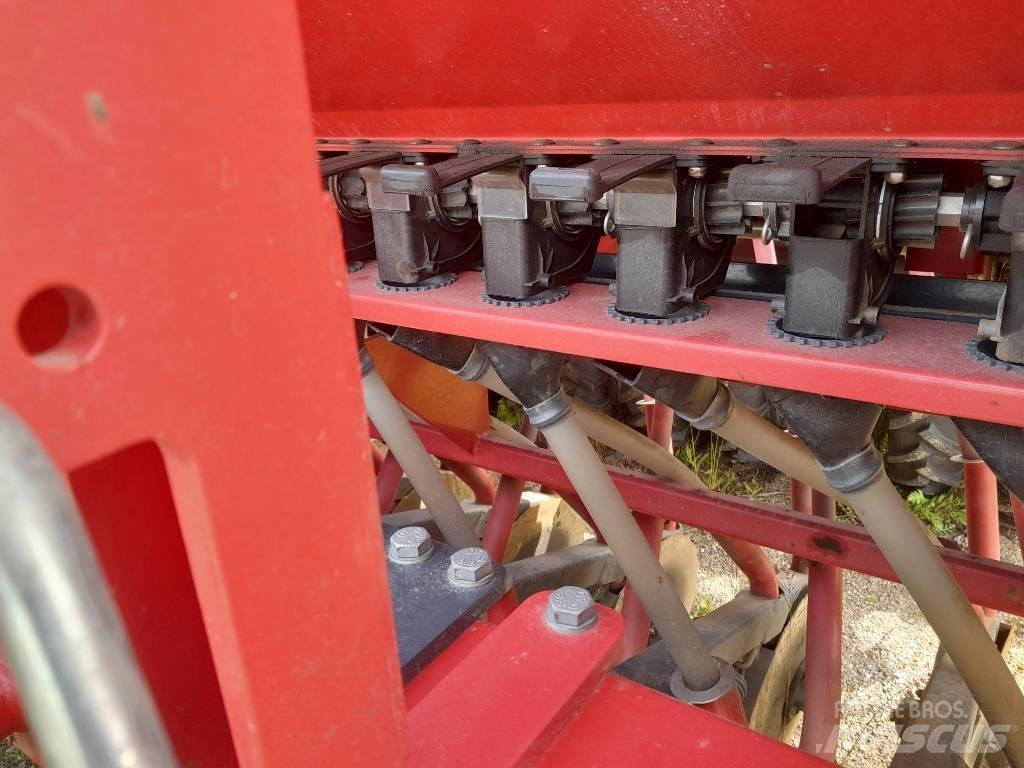Tume TITAN 4000 Semoir combiné