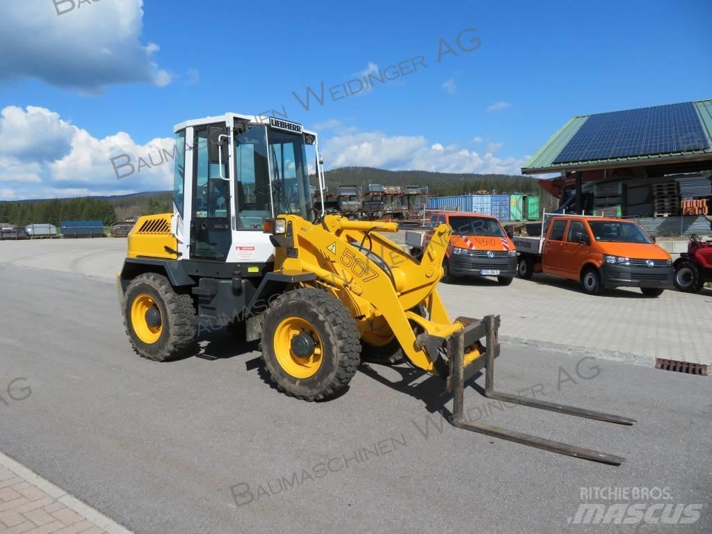 Liebherr L 507 Chargeuse sur pneus