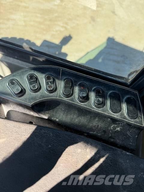 Komatsu WA 470-7 Chargeuse sur pneus