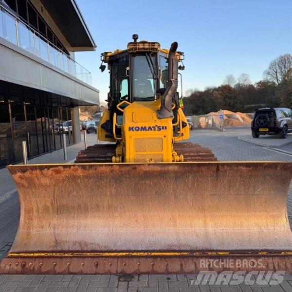 Komatsu D51PXI-24EO Bouteurs sur chenilles