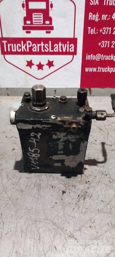 Volvo FH 12.    21882617 Hydraulique