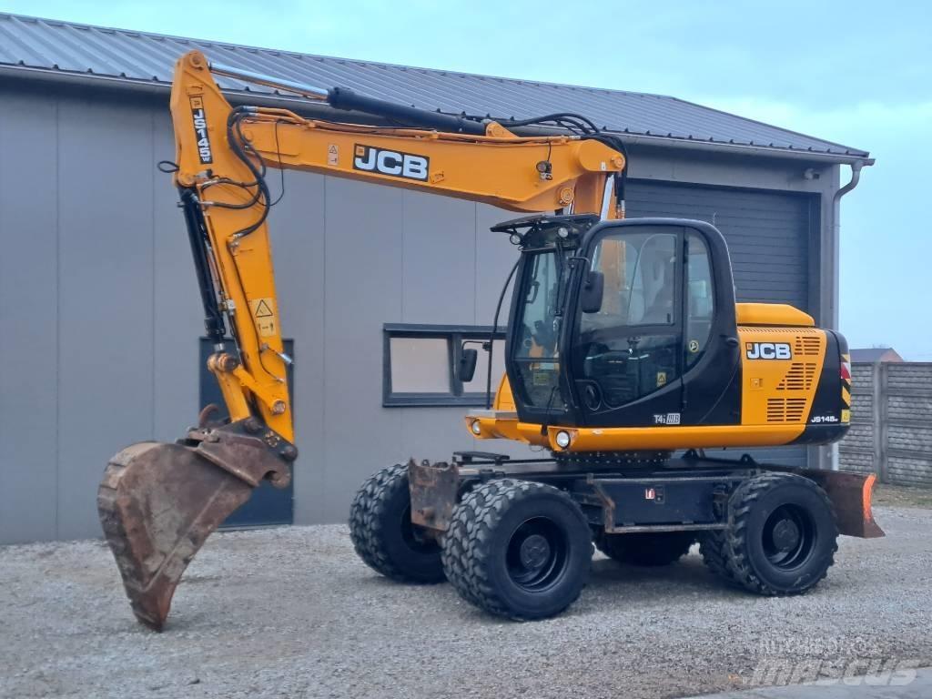 JCB JS145 W Pelle sur pneus