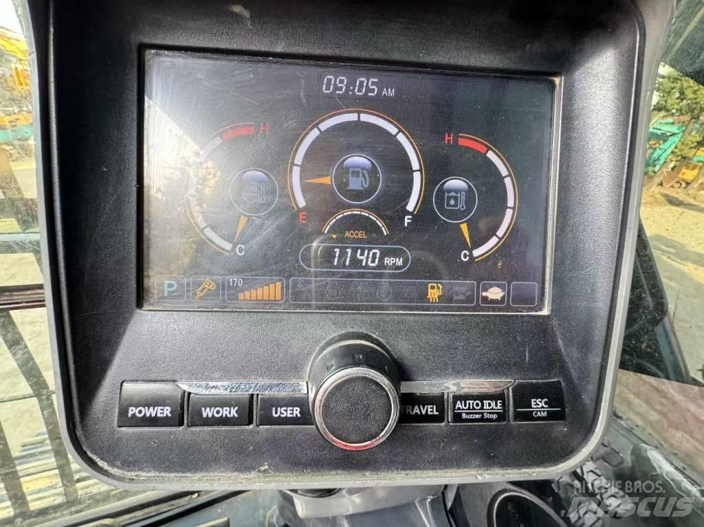Hyundai 220LC-9S Pelle sur chenilles