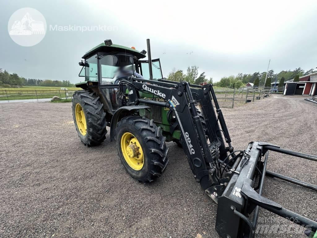 John Deere 2140 Tracteur