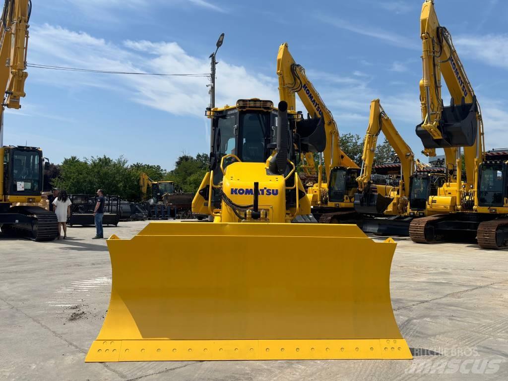Komatsu D61EX-24E0 Bouteurs sur chenilles