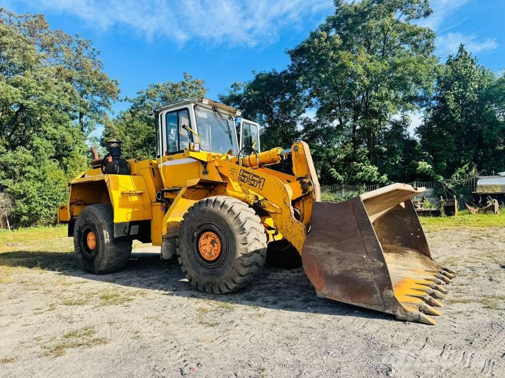 Liebherr L 551 Chargeuse sur pneus
