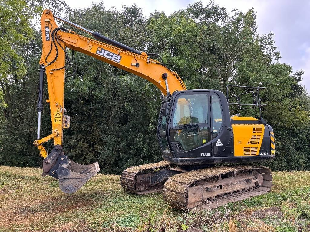 JCB JS 131 LC Pelle sur chenilles