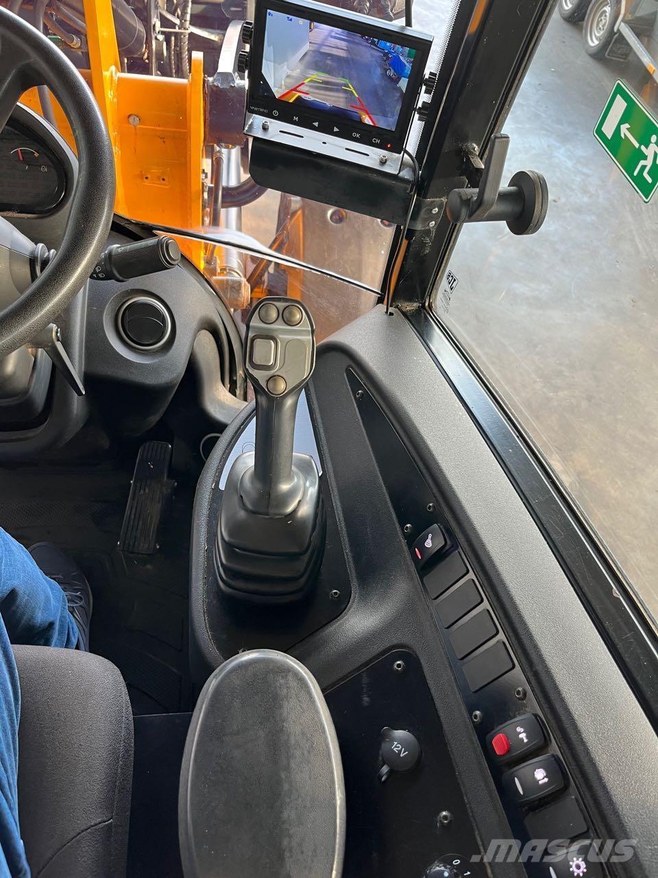 JCB 409 Agri Chargeuse sur pneus