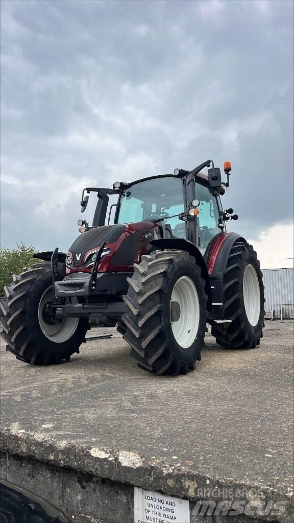 Valtra G 135 A Tracteur