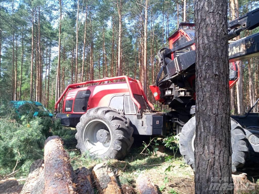 Komatsu 911.6 Abatteuse
