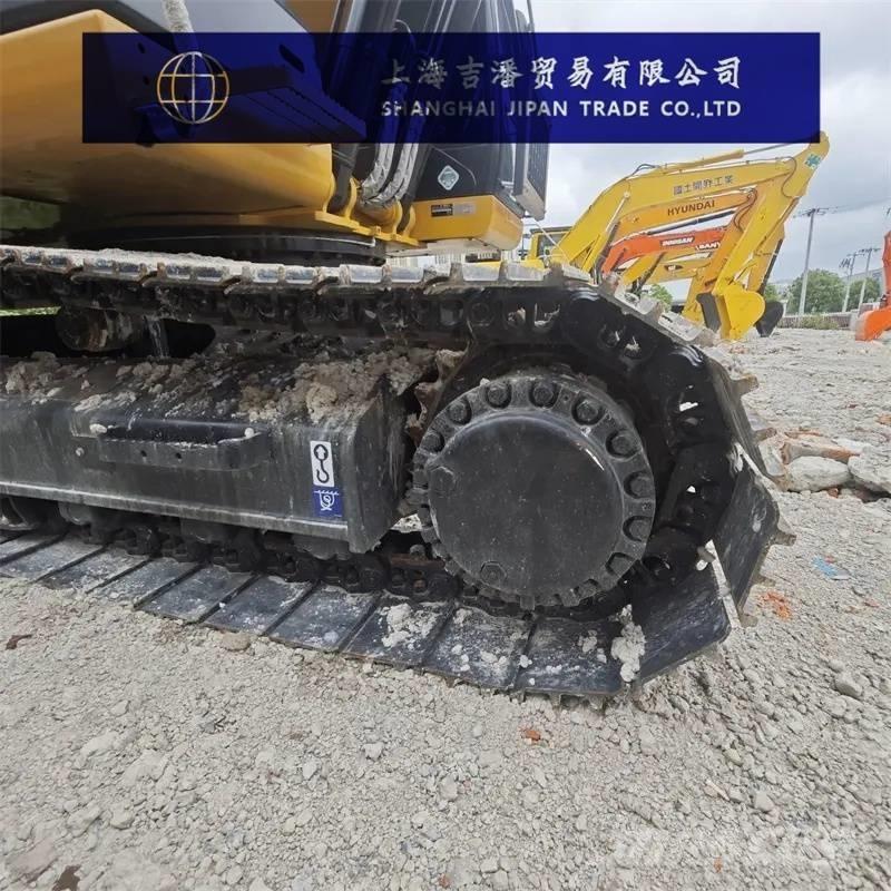 CAT 324 D Pelle sur chenilles