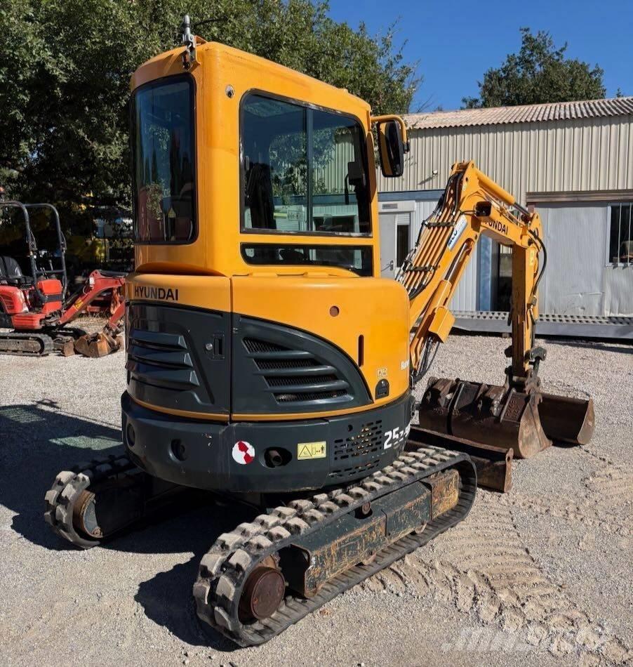 Hyundai R25Z-9 AK Mini pelle < 7t