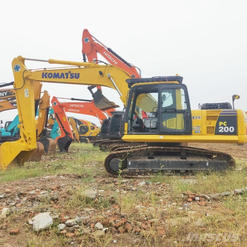 Komatsu PC200-8 Pelle sur chenilles