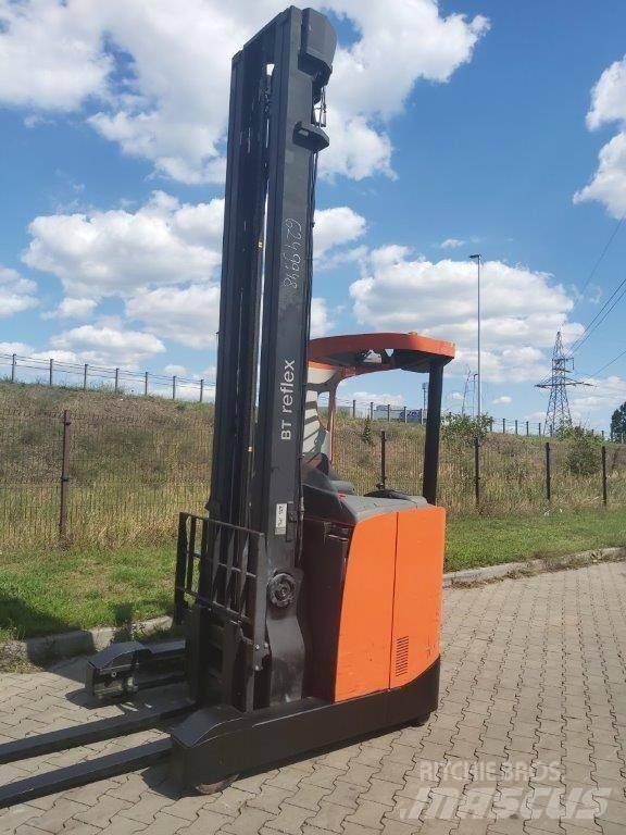 BT RR E 160 Chariot à mât rétractable