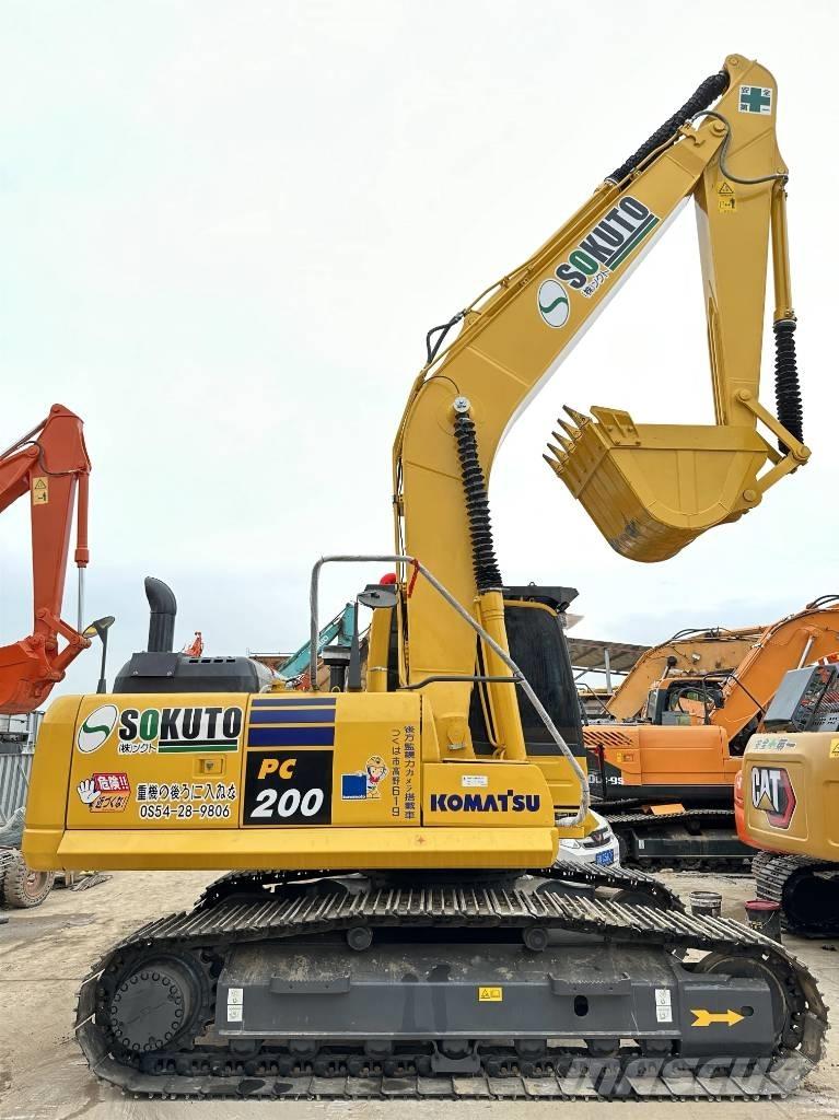 Komatsu PC200-8 Pelle sur chenilles