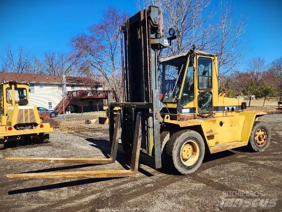 CAT V 330 C Chariot élévateur gros tonnage