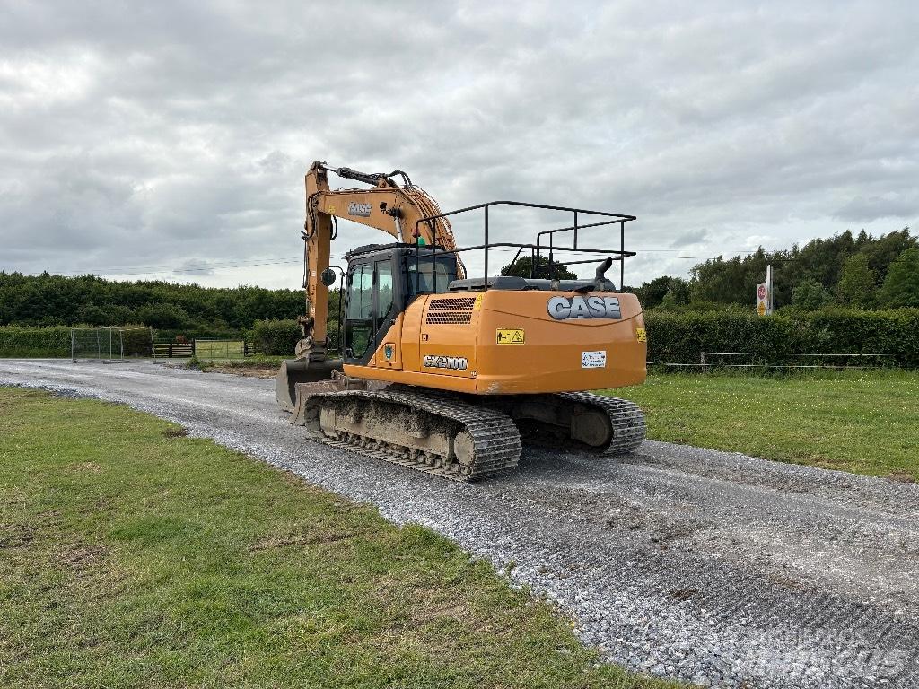 CASE 210D Pelle sur chenilles