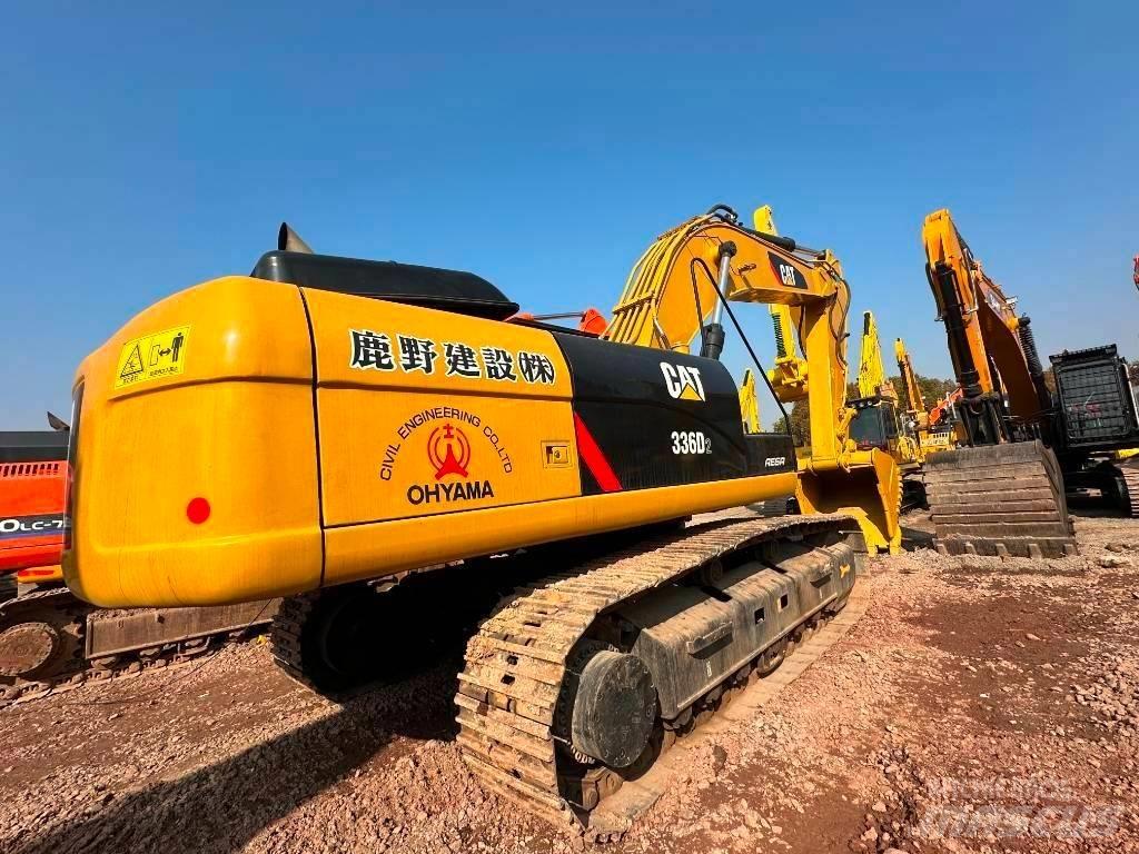 CAT 329 D Pelle sur chenilles
