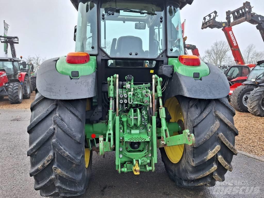 John Deere 6110 MC Tracteur
