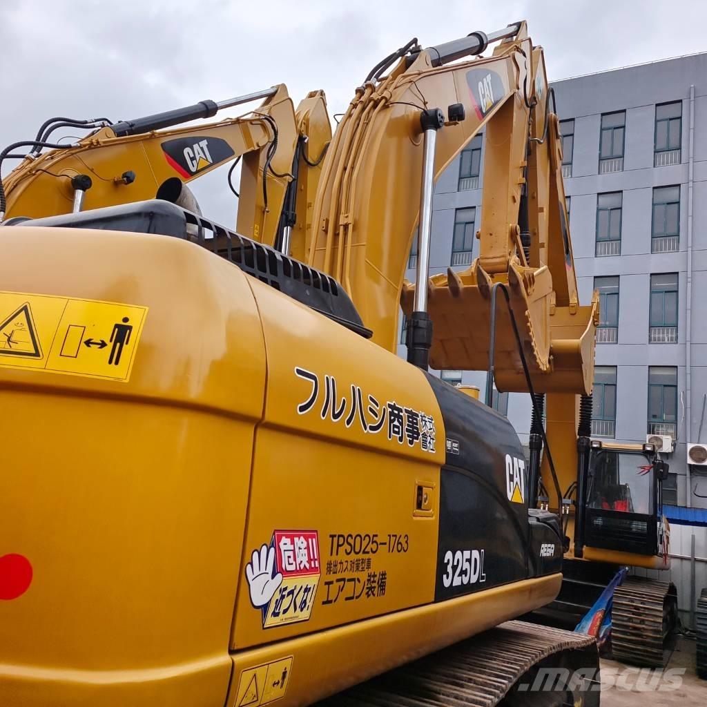 CAT 325 D Pelle sur chenilles