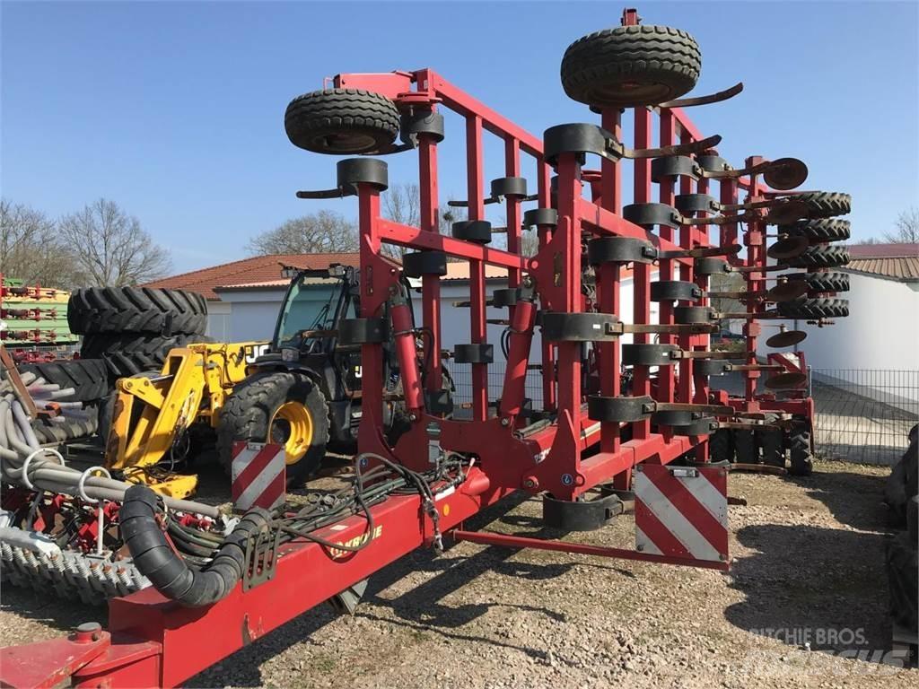 Horsch Tiger 6XL Déchaumeur, cultivateur
