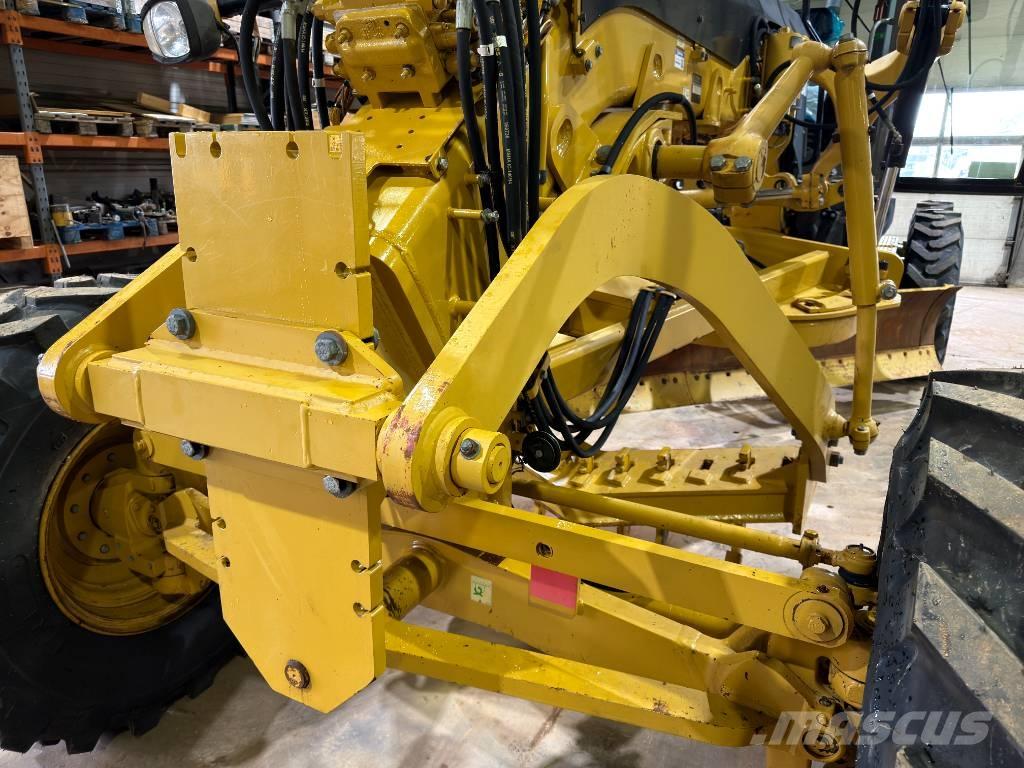 CAT 140H / 140M Scarificateur