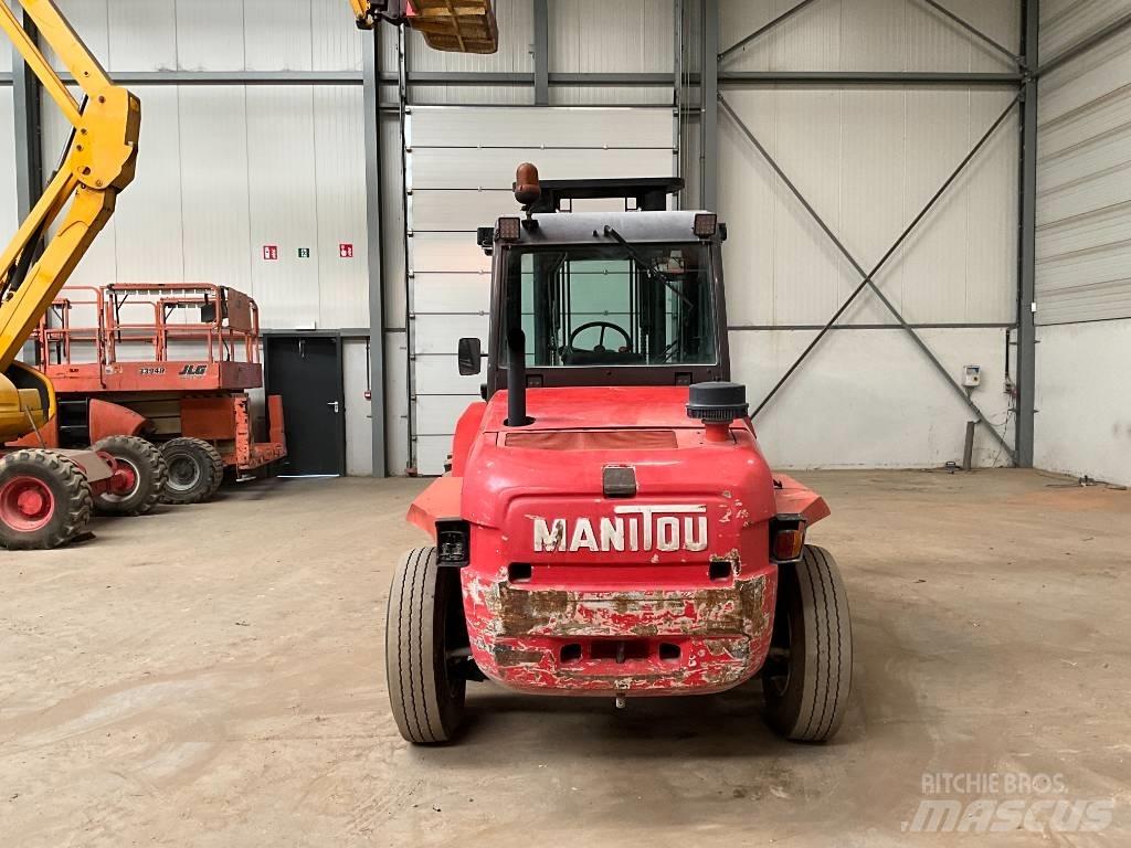 Manitou MC 40 Chariot tout terrain