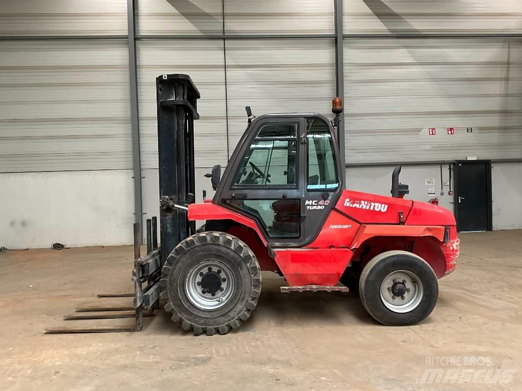 Manitou MC 40 Chariot tout terrain