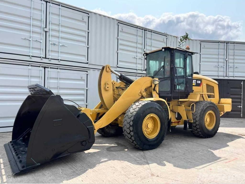 CAT 938 K Chargeuse sur pneus