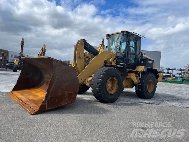 CAT 938 M Chargeuse sur pneus