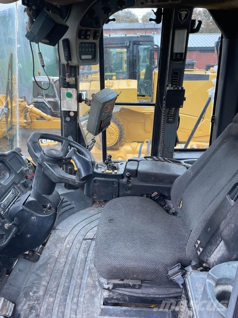 CAT 972H Chargeuse sur pneus