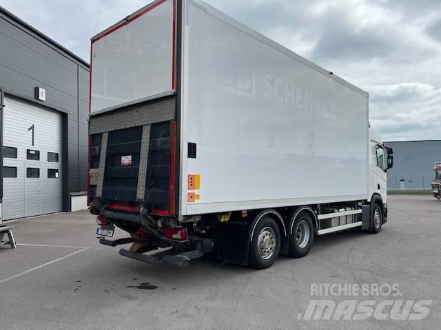 Scania R450B6X2*4NB Camion Fourgon